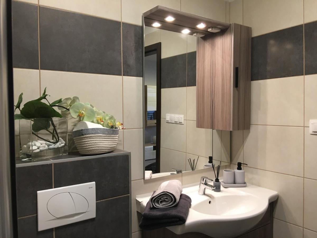 Home Apartment Sopron Luaran gambar