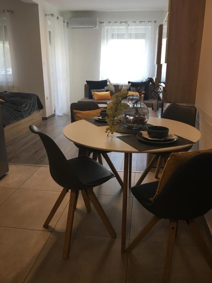 Home Apartment Sopron Luaran gambar