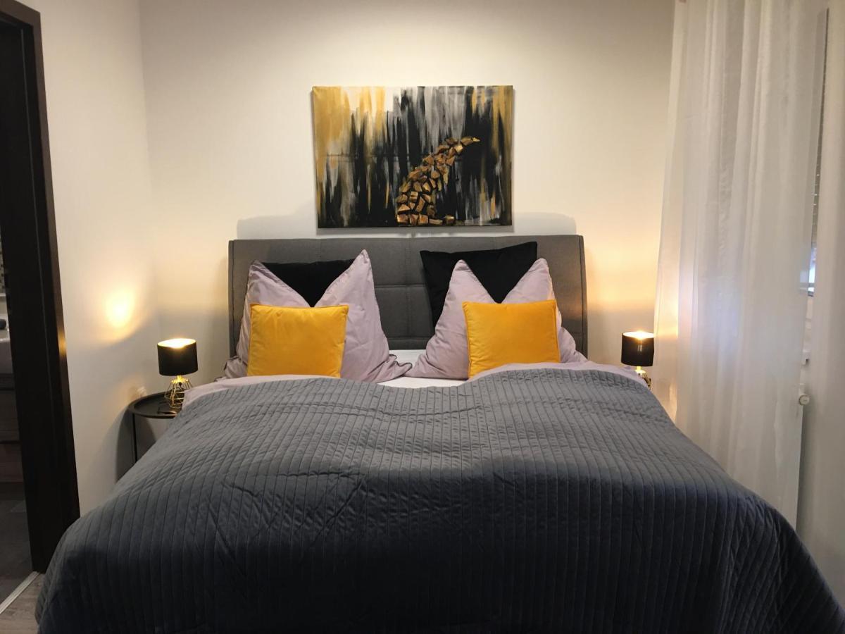 Home Apartment Sopron Luaran gambar