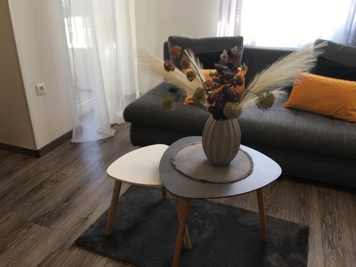 Home Apartment Sopron Luaran gambar